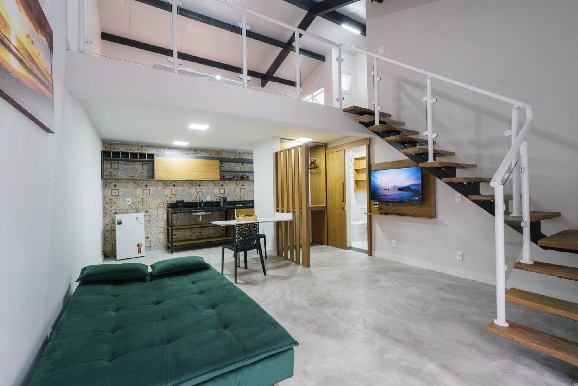 Apartment Lofts - - Do *